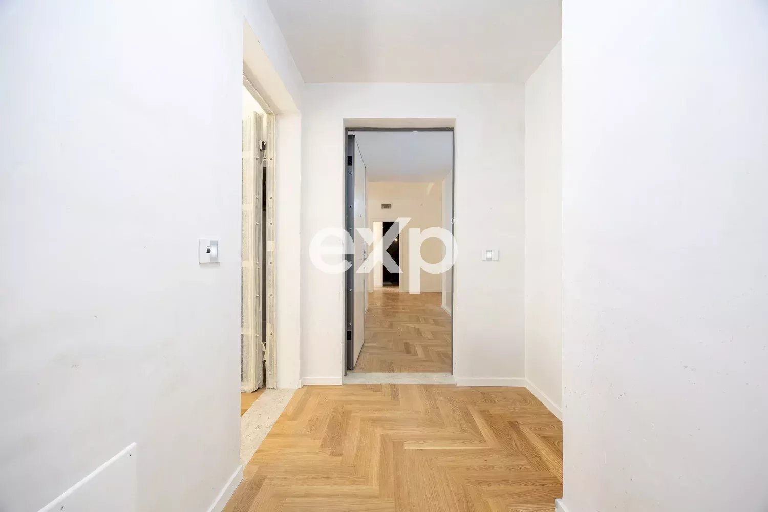 Two-room apartment Via Francesco Melzi d'Eril, Milano - photo 2