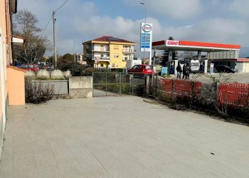 Locale Commerciale Via Piano Lago, Mangone - foto 4