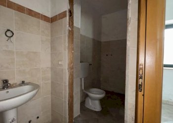 Locale Commerciale Via Piano Lago, Mangone - foto 9