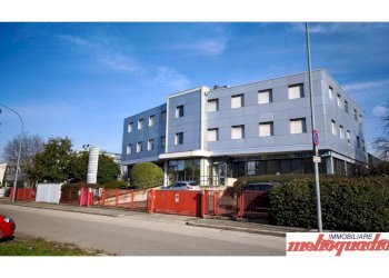 Ufficio via del Battirame, Bologna (zona Le Roveri) - foto 2