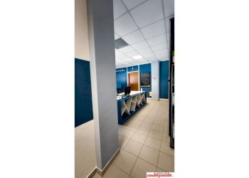 Ufficio via del Battirame, Bologna (zona Le Roveri) - foto 8