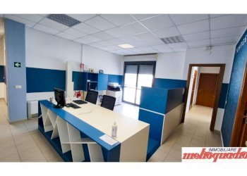 Ufficio via del Battirame, Bologna (zona Le Roveri) - foto 10