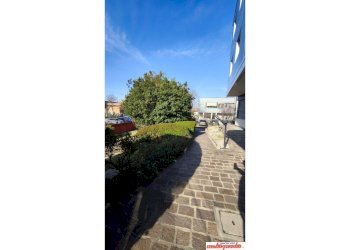 Ufficio via del Battirame, Bologna (zona Le Roveri) - foto 30