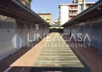 Box via Visconti di Modrone 7 - 9, Corsico - photo 1