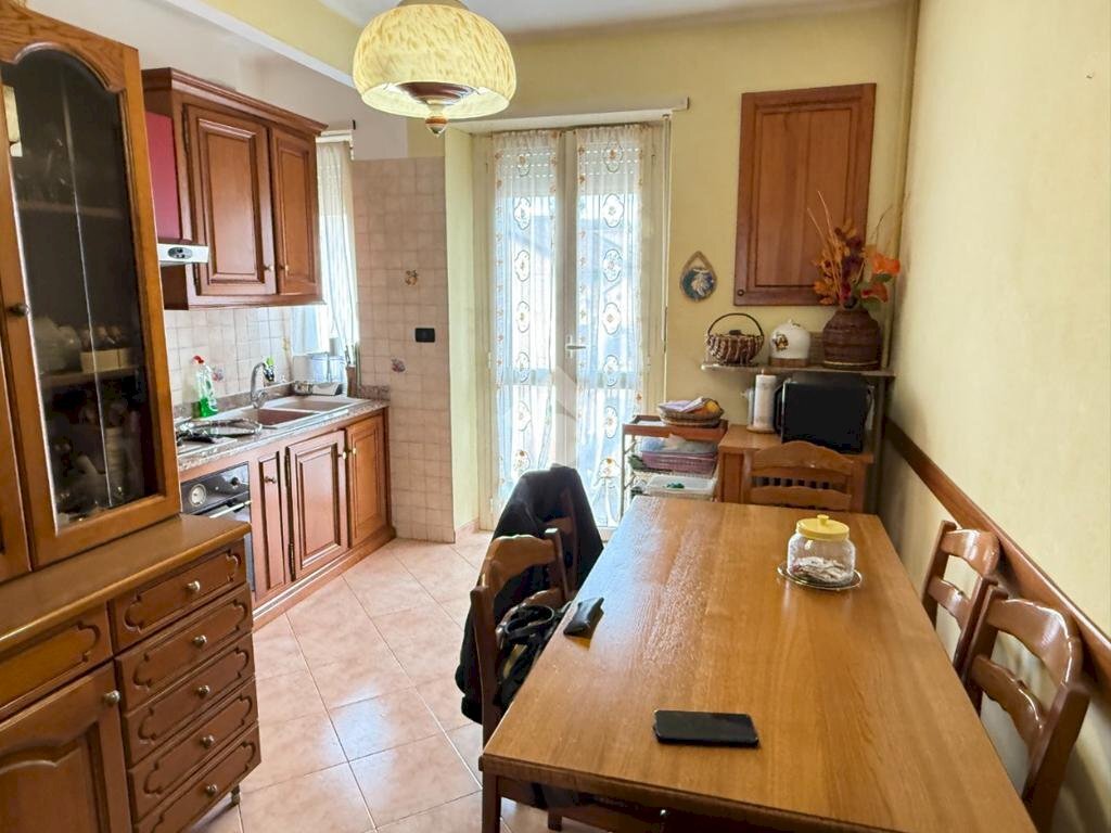 Trilocale Via monti vincenzo, Torino (zona San Salvario) - foto 3