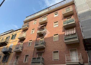 Trilocale Via monti vincenzo, Torino (zona San Salvario) - foto 1