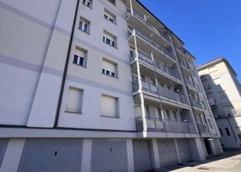 Bilocale Via Federico Chabod, Aosta - foto 1