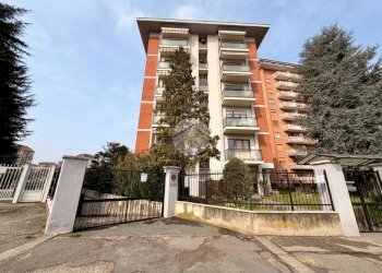 Box Via Luzzati, Torino (zona Lucento) - foto 1