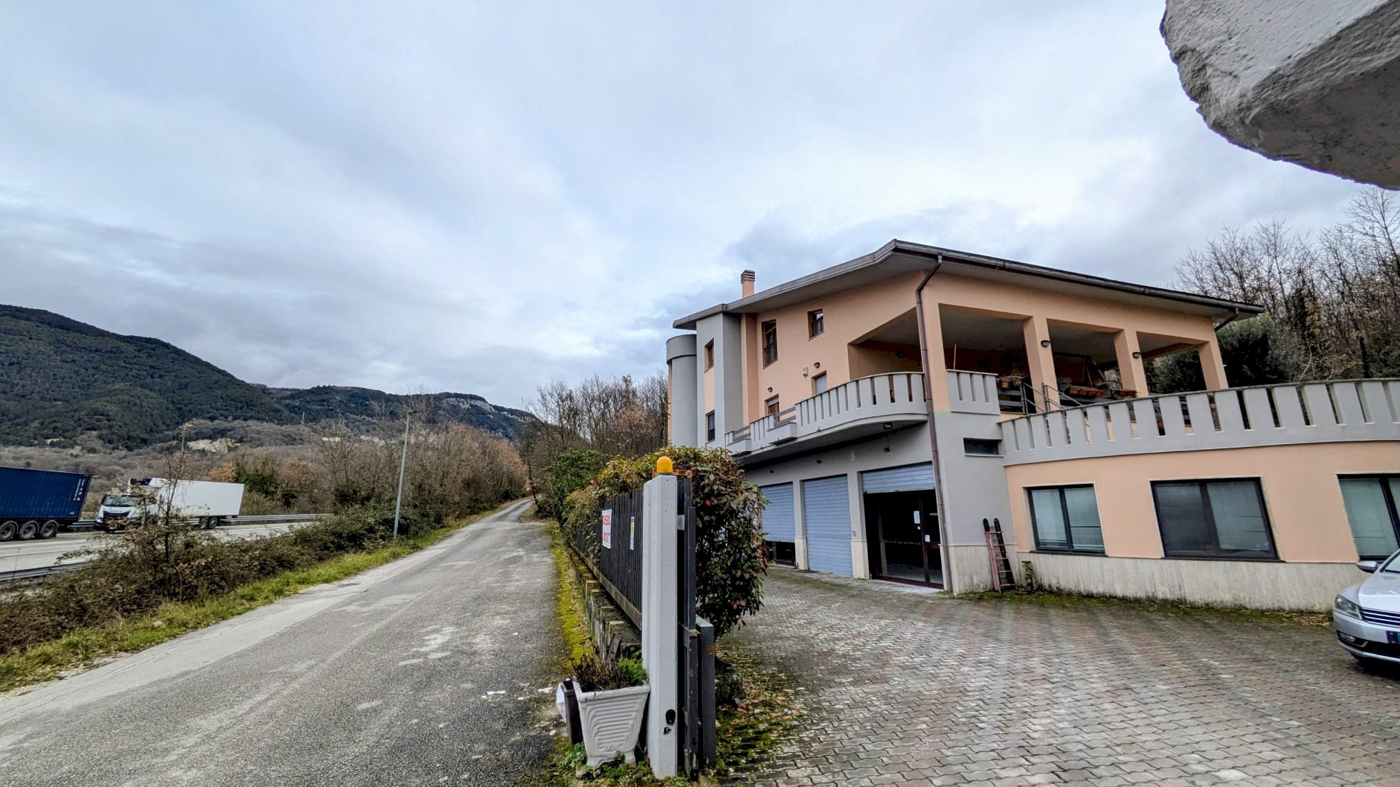 Deposit Via Andre '- Marie Ampere, 7, Pesche - photo 2