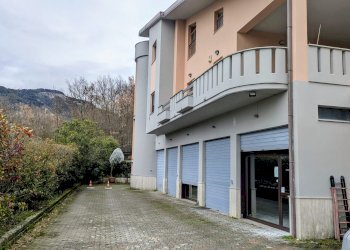 Deposit Via Andre '- Marie Ampere, 7, Pesche - photo 5