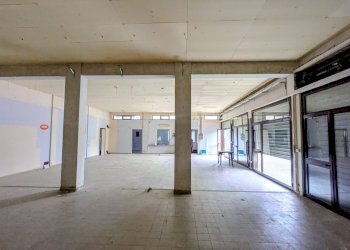 Deposit Via Andre '- Marie Ampere, 7, Pesche - photo 11