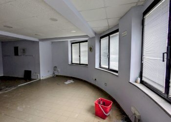 Deposit Via Andre '- Marie Ampere, 7, Pesche - photo 13