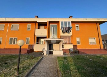 Trilocale Via Circonvallazione, Momo - foto 2