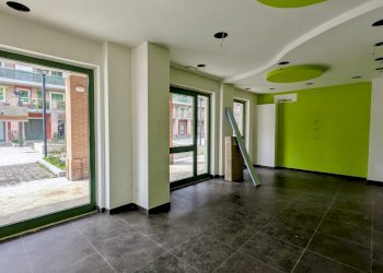 Locale Commerciale Via Sanniti, 69, Isernia - foto 4