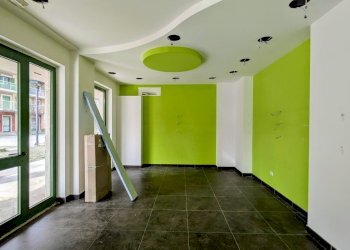 Locale Commerciale Via Sanniti, 69, Isernia - foto 9