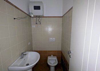 Locale Commerciale Via Sanniti, 69, Isernia - foto 15