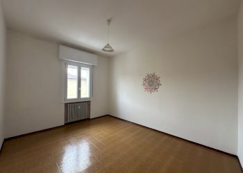 Camera - Four-room apartment via Fosse Ardeatine, 11, Imola - photo 8