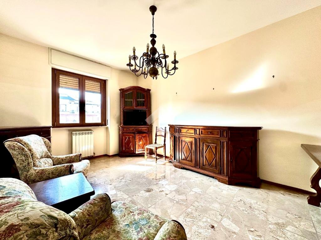 Quadrilocale Piazzale Porta Ticinese, Tortona - foto 1