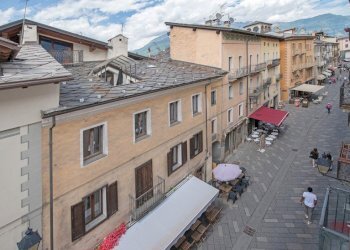 Trilocale VIA EDOUARD AUBERT N 57, Aosta - foto 5