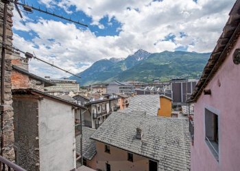 Trilocale VIA EDOUARD AUBERT N 57, Aosta - foto 16