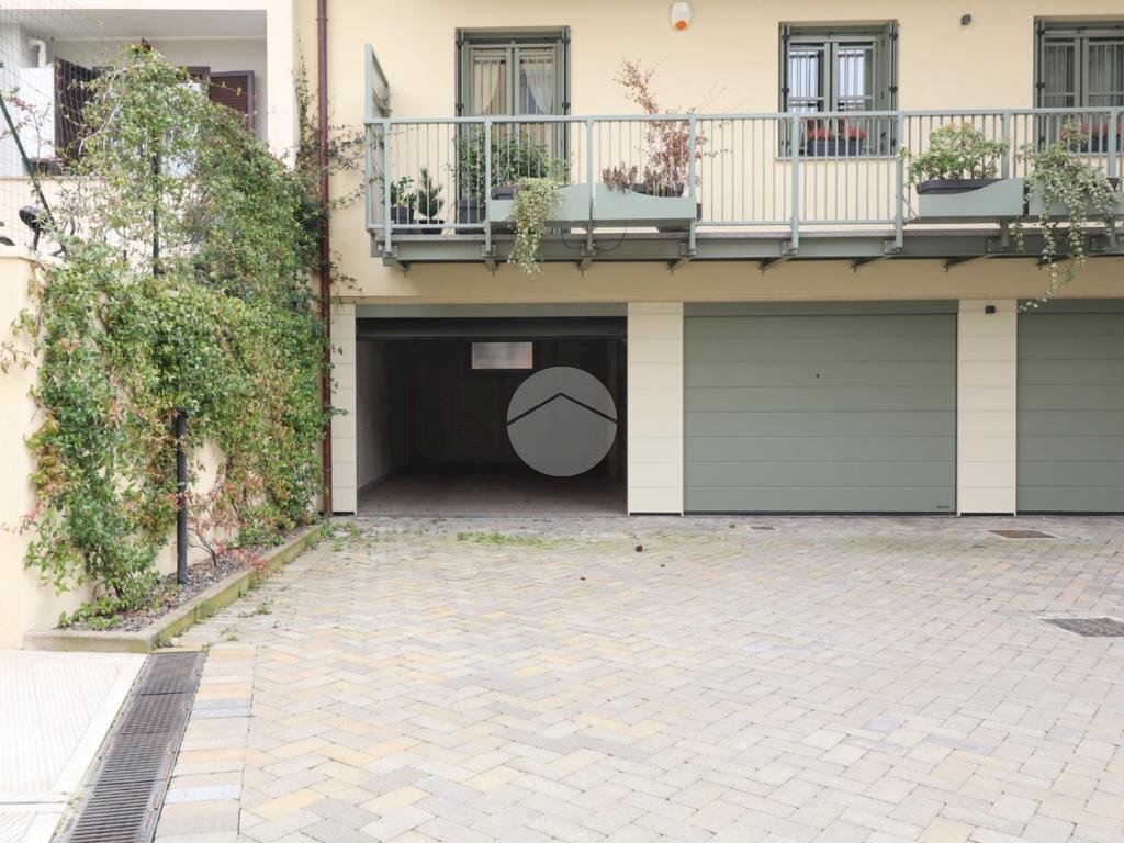 Box Corso Garibaldi, Rho - foto 1