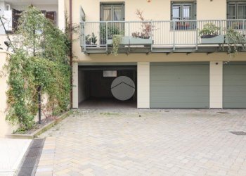 Box Corso Garibaldi, Rho - foto 1