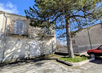 Casa indipendente Piazza Olmo, 2, Castelpetroso - foto 1