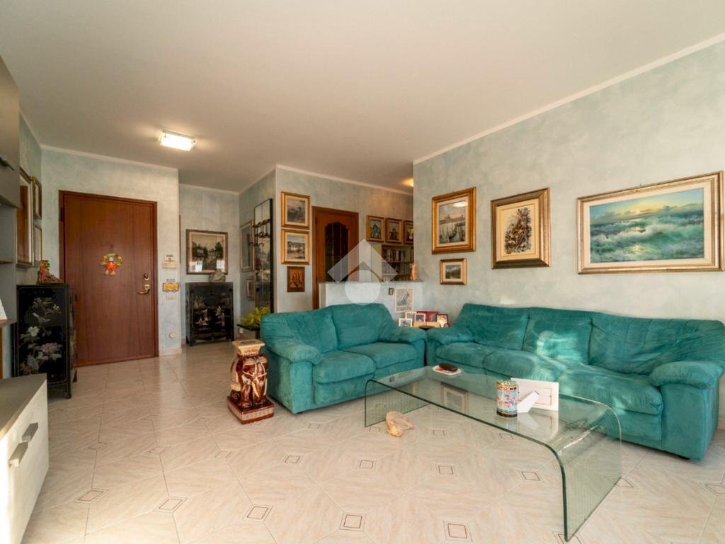Apartment Corso F.lli Cervi, Grugliasco - photo 1
