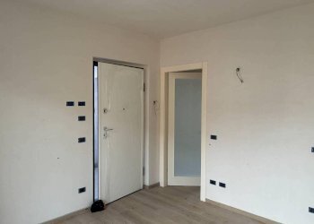 Two-room apartment Corso Piave, 123/4, Alba - photo 2