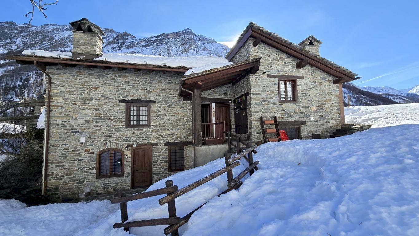 Four-room apartment frazione le mougnoz, Rhemes-Saint-Georges - photo 2