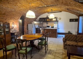 One-room apartment via Basse San Sebastiano, Cuneo (neighborhood Centro Storico) - photo 2