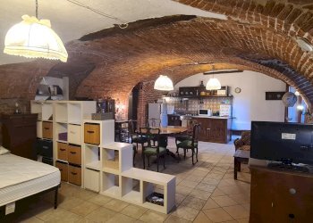 One-room apartment via Basse San Sebastiano, Cuneo (neighborhood Centro Storico) - photo 4