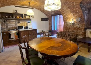 One-room apartment via Basse San Sebastiano, Cuneo (neighborhood Centro Storico) - photo 11