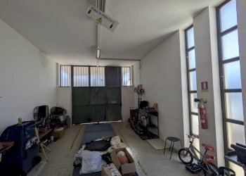 Locale Commerciale Viale 3 Marzo 1970, 162, Isernia - foto 12