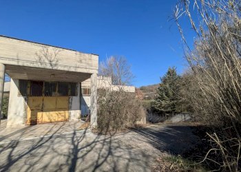 Locale Commerciale Viale 3 Marzo 1970, 162, Isernia - foto 19