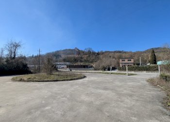 Locale Commerciale Viale 3 Marzo 1970, 162, Isernia - foto 32