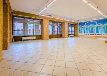 Show room Seregno - foto 1