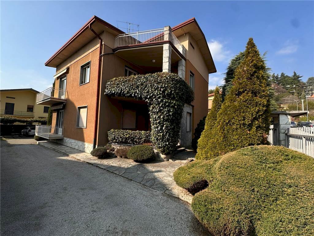 Casa indipendente VIA CARLO PORTA 43, Erba - foto 1