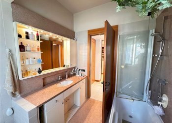 Independent house PORTA 43, Erba - photo 17