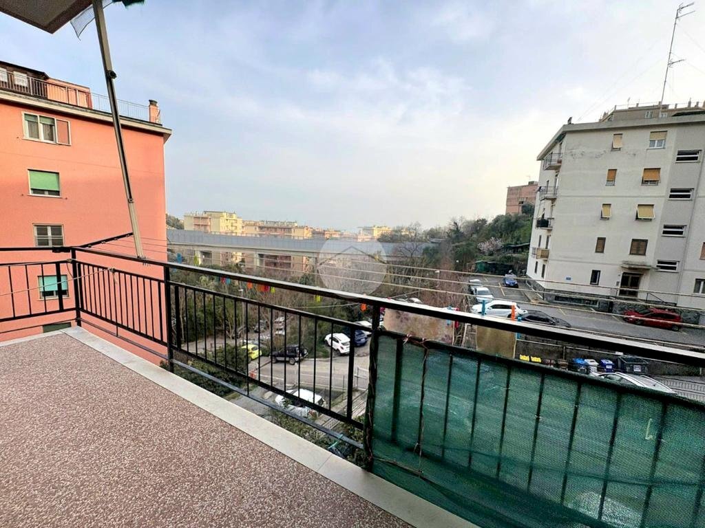 Quadrilocale Via Luigi Bartolomeo Durante, Genova (zona Prà) - foto 1