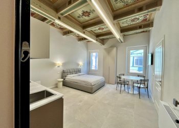 One-room apartment Lugo - photo 1