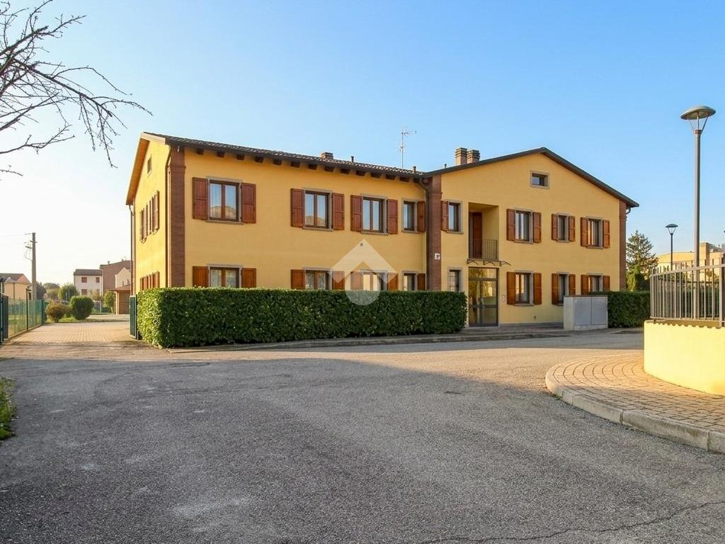 Three-room apartment Via Primo Maggio, Galliera - photo 3