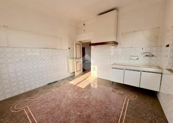 Trilocale Via Sardorella, Genova (zona Bolzaneto) - foto 2