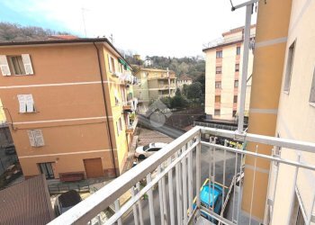 Trilocale Via Alcide De Gasperi, Campomorone - foto 1