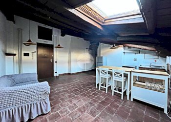 Three-room apartment Via palestro, Ivrea - photo 1