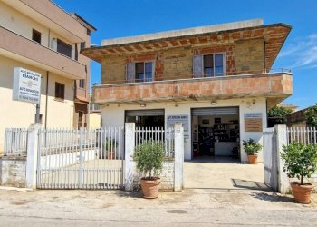 Laboratorio Mondragone - foto 1