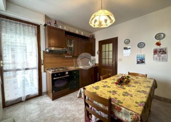 Apartment Viale Friuli, Ivrea - photo 4