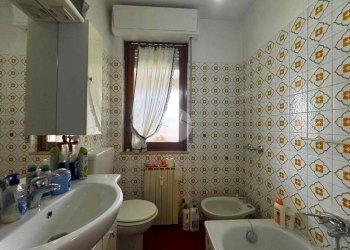 Apartment Viale Friuli, Ivrea - photo 16