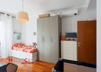 Three-room apartment Via Pietro Frattini, Torino (neighborhood Mirafiori Nord) - photo 28