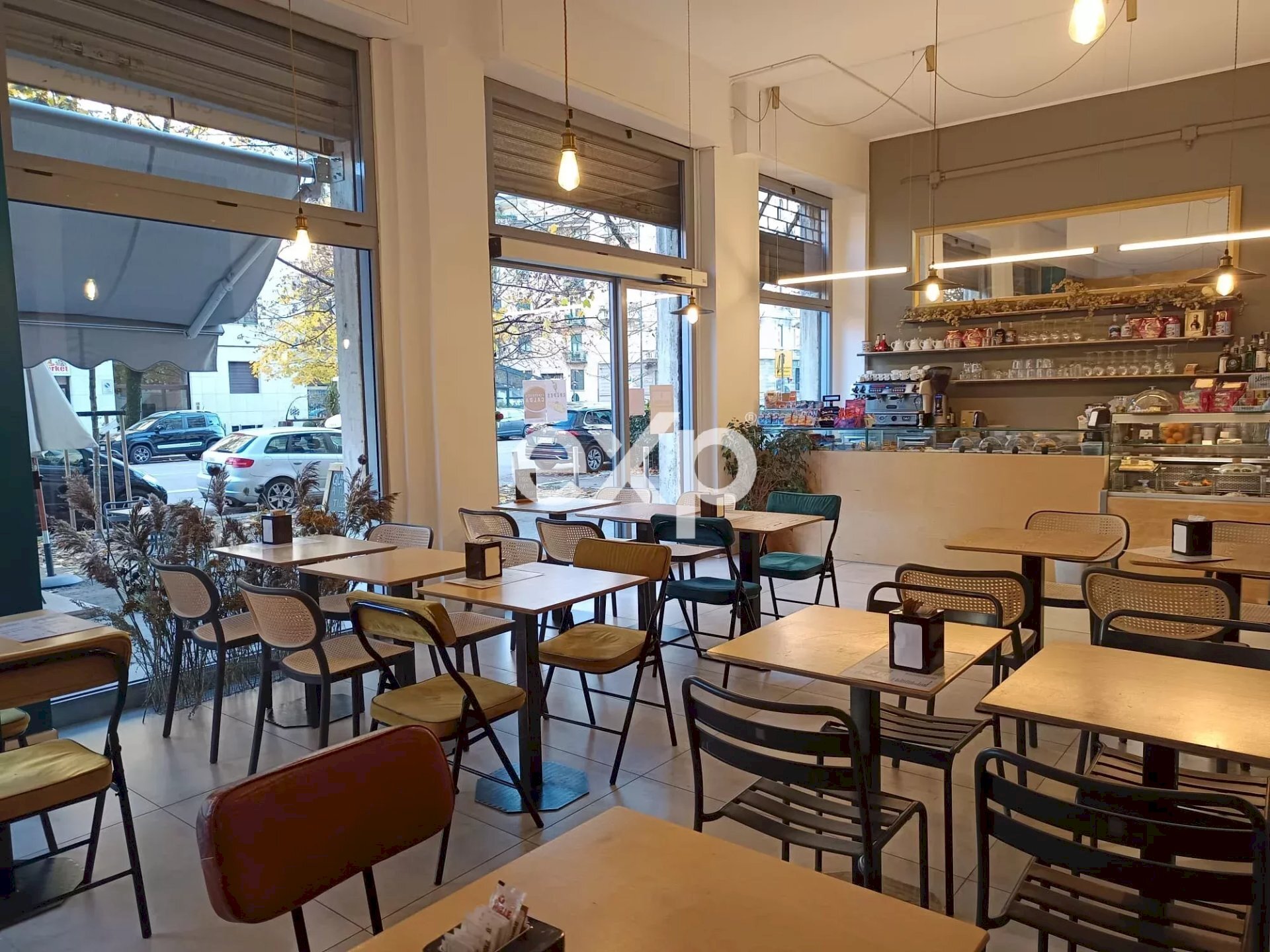 Negozio Via Sardegna, Milano (zona Washington) - foto 2